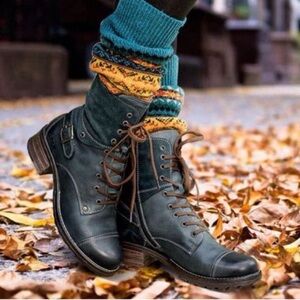 Taos Crave Teal Boots Size